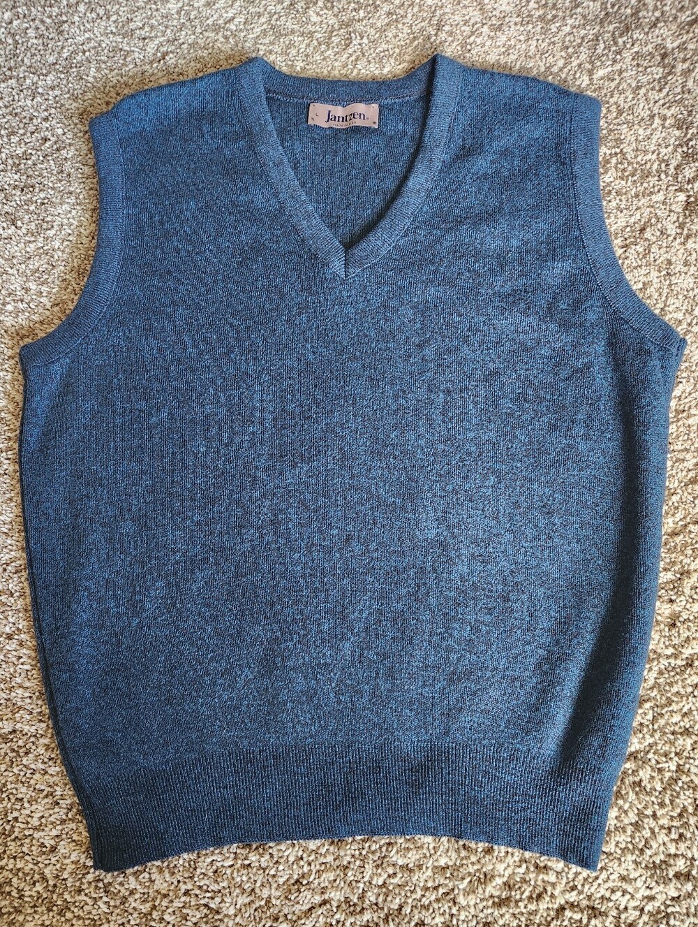 Vintage Jantzen Men's Heathered Blue V-Neck Sweater Vest - Size M